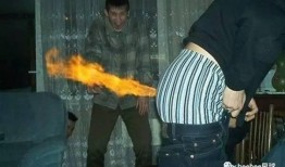 光打屁股视频在线观看,揭秘网络热门视频背后的故事